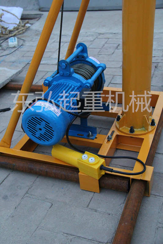 小型吊机