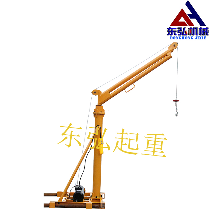 东弘起重，机械的规格不是很大，所以在搬运、运输的时候很方便。机械的体积小所以占地的面积也小，这使施工的空间非常的充裕。机械所采用的材质是钢材质制作而成的，这种材质除了结实之外还具备了很多其它的特点。机械的使用寿命长，正常的使用下可以使用好几十年。