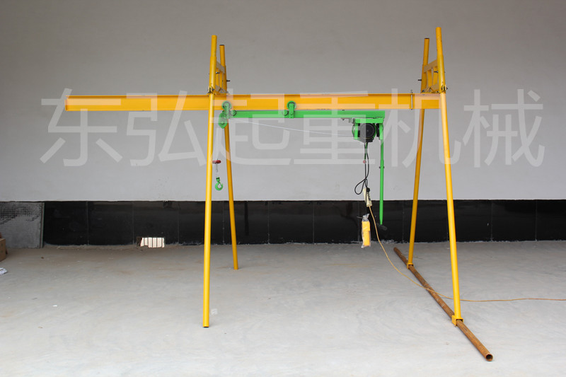 四柱吊运机