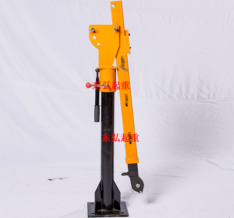 折叠车载小吊机