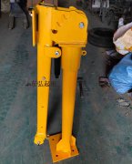 两款车载小随车吊进行对比